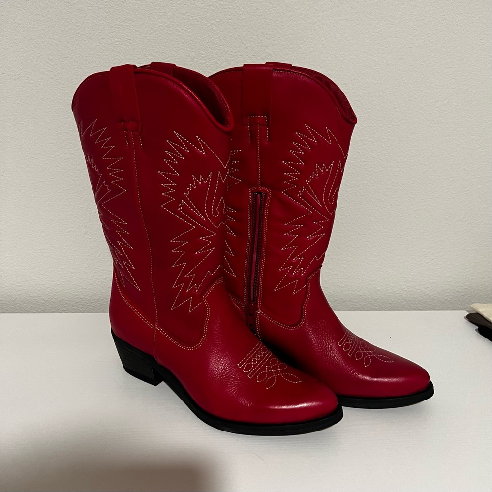 Steve Madden Hayward red boot
